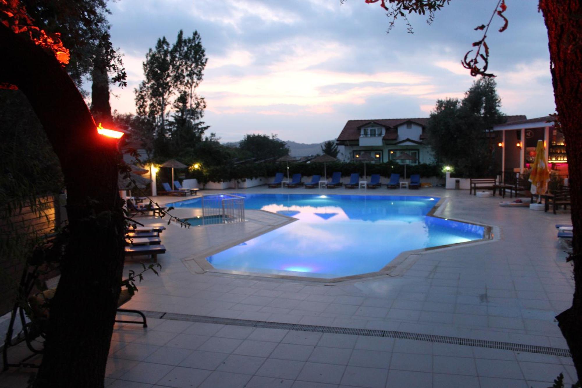 Tunacan Hotel Ölüdeniz Esterno foto
